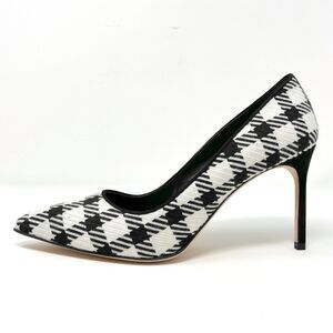 Manolo Blahnik BB Houndstooth Wool Pumps 39.5 Black White Heels
